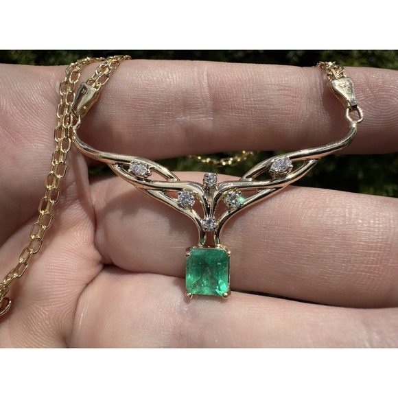 Vintage 14k Solid Gold 1.5 ct Colombian Emerald .70 ctw Natural Diamond Necklace - Picture 12 of 12